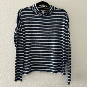 Banana Republic Luxespun Blue Striped Pullover Turtleneck Sweater Women’s Medium